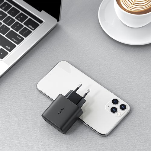 Pengisi Daya AUKEY Port Ganda Tipe C USB A 32W PD 3.0 Pengisian Cepat PA-F3S