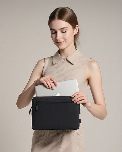 Aukey Laptop Sleeve Black 13/14/16 Inch Tas Laptop Slim Premium, Anti Gores & Shockproof - LS-EU13 / LS-EU14 / LS-EU16